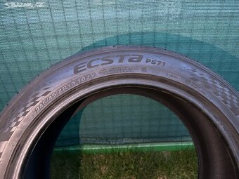 Letní pneu Kumho Ecsta 245/45R19 102Y - 2