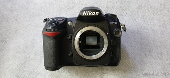 Nikon D200 nafoceno pouze 12500 expozic - 2