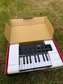 AKAI MPK Mini - 2