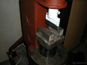 Hydraulicky lis - 2