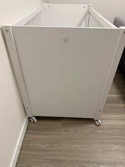 Dětská postýlka s kolečky 120x60 - 2