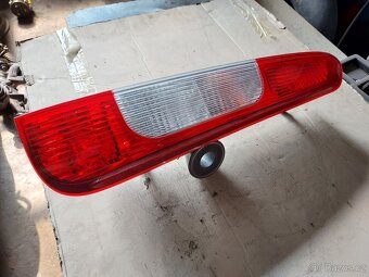 zadní světla Ford C Max - 2