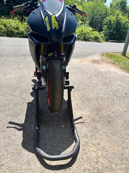 Aprilia Tuono V4R 1000 APRC RACE - 2