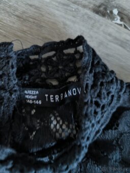 Dívčí krajkový top vel. 140-146 - 2