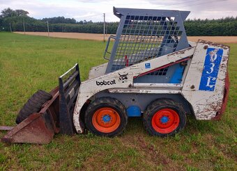 Smykový nakladač Bobcat - 2