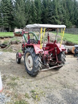 Prodám traktor MC cormic - 2
