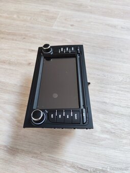 2DIN rádio s carplay/android auto pro Audi A4 B7 a B6 - 2