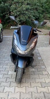 Skútr Honda PCX 125 rv. 2022 - 2