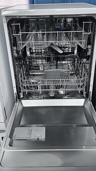 Myčka nádobí BEKO, display, - 2
