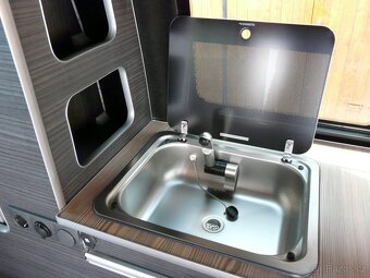 OBYTNÁ VESTAVBA VOLKSWAGEN TRANSPORTER T5,T6, -DPH - 2