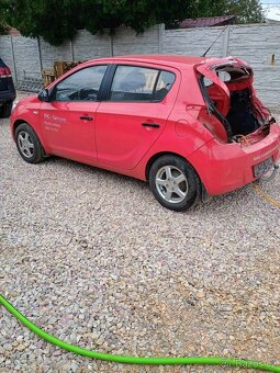 Rozpredám Hyundai I20 1.2 2012 G4LA - 2