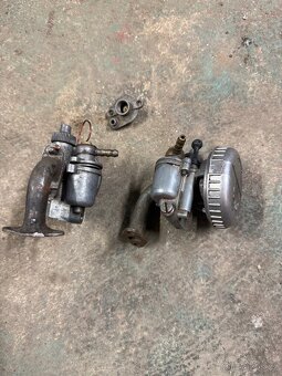 Karburátory Jawa 550 - 2