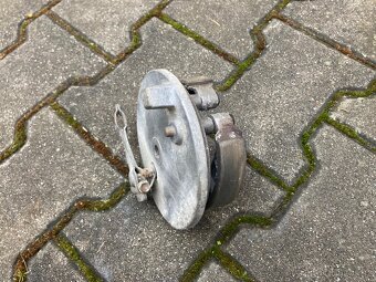 Prodám zadní brzdový štít simson S51 - 2