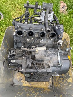 Motor na Yamaha FZS 1000 Fazer 01-05 typ N511E - 2