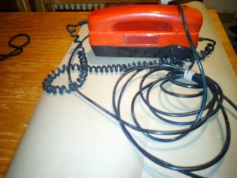 Retro telefon - 2