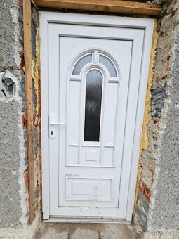 Vchodové plastové dveře - 2