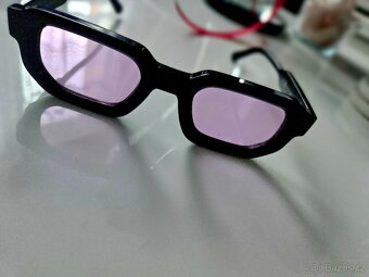 Sluneční brýle černo-ružové - 2