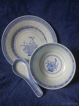 Porcelán s rýží. - 2