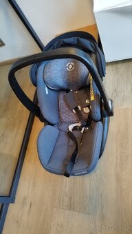 Maxi Cosi Marble i-Size Essential Graphite - 2