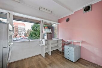 Prodej obchodního prostoru 16 m² Husova, Kopřivnice - 2