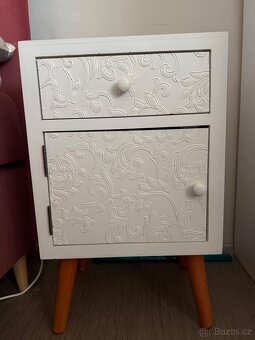 Noční stolek - 2