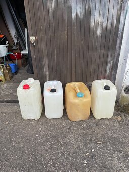 25L pastové kanystry - 2