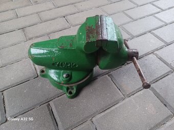 Svěrák York 100 - 2