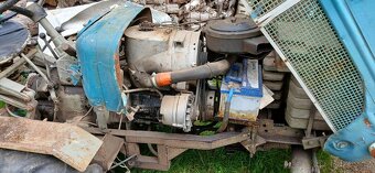 Malotraktor s vlekem - 2