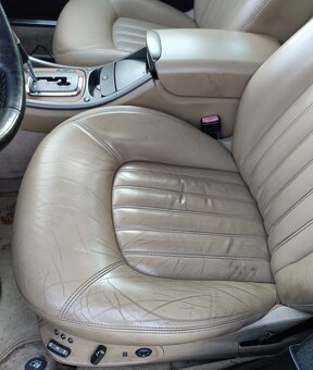 Lancia Thesis - 2