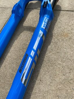 RockShox SID SL Ultimate Remote 2P 100 mm (Sid blue) - 2