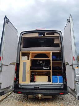 Obytná dodávka Ford Transit Jumbo - 2