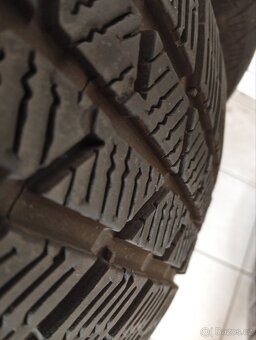 Barum Zimní 195/65R15 - 2