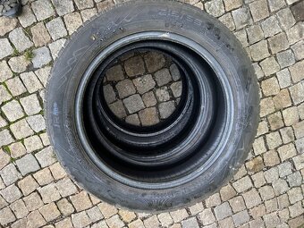 215/55 R17  zimních pneu - 2