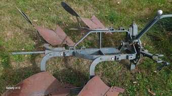 Pluh obracak dvojak za traktor - 2