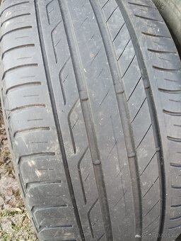 225/45R17 - 2