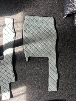 Kožené koberečky, šedé, Ford - F-max - 2
