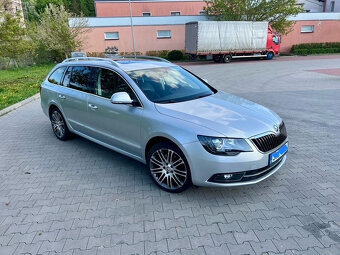 Superb Combi 2.0TDI 4x4 DSG, navi, jen 92tis km - 2