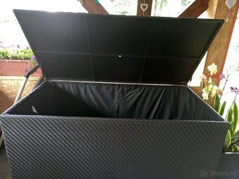 Ratanový box velký. - 2