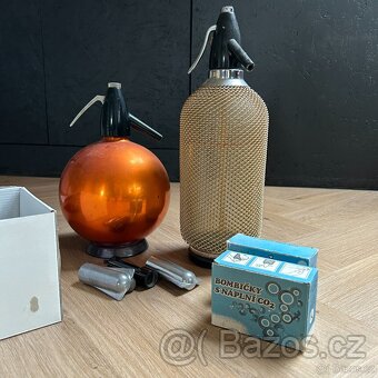 Retro sifonové lahve Kovočas včetně bombiček - 2
