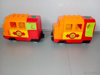 Lego Duplo mašinka - 2