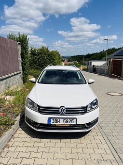 Volkswagen Passat Combi nízký počet najetých km - 2