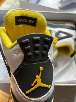 Jordan 4 Vivid Sulfur - 2
