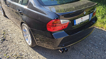 BMW-330i-E90-2005-N52-190KW-Manuál-Black Sapphire - 2