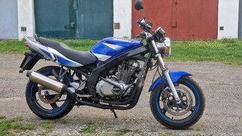 Suzuki GS 500 - 2