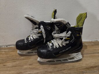 Brusle BAUER SUPREME M5 PRO - 2
