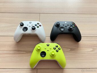 Microsoft Xbox Series Ovladač - 2