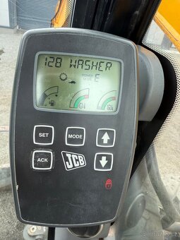 Otočný bagr JCB 160 W - 2
