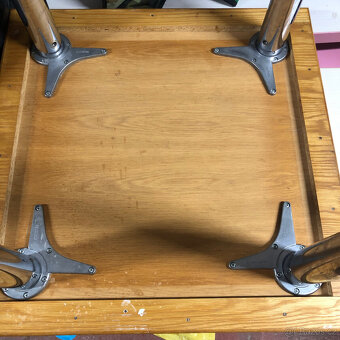 Konferenční stolek. Odkládací stůl. Masiv dřevo kovové nohy - 2