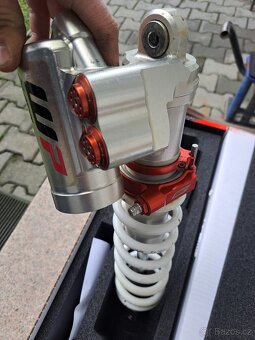 Zadní tlumič WP XACT PRO 8950 trax - 2