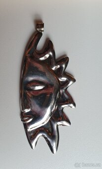 velký stříbrný přívěsek 1/2 slunce 16g - 2